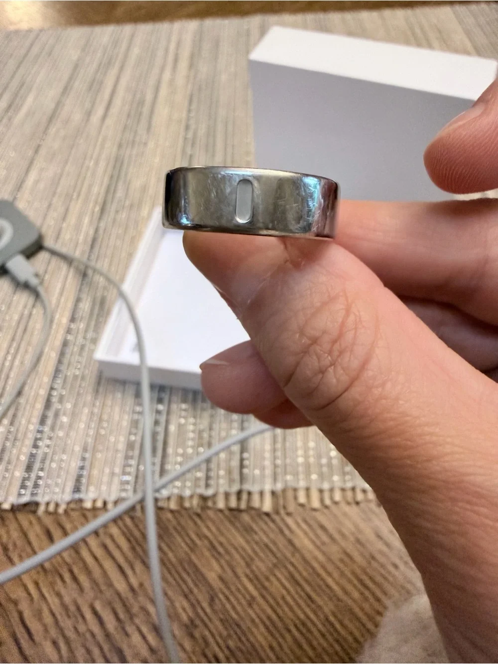 Oura Ring 4 - Smart Wearable Ring - Silver- size 9